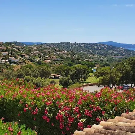 דירה Mazet Provencal Avec Vue Golf סן-מקסים
